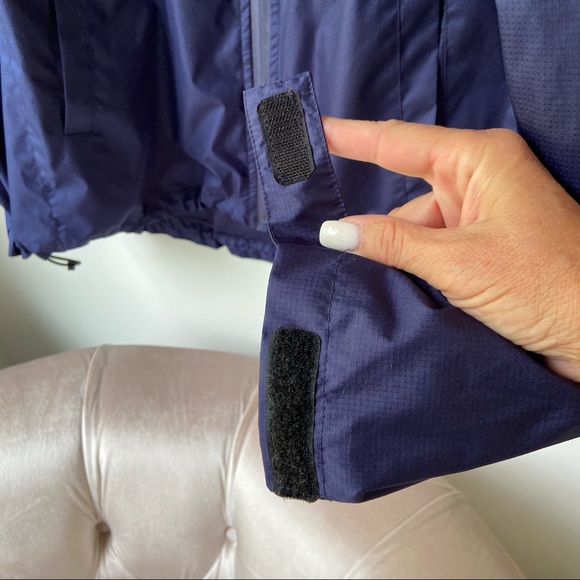 Robert Graham Men’s Long Sleeve Zip Up Windbreaker - Picture 8 of 9